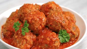 lyubimye-tefteli-s-risom-ili-ezhiki-v-krasnom-souse-dlya-vsey-semi-low